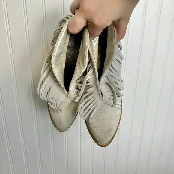 Coconuts By Matisse Lambert Fringe Bootie Light Grey, Leather - Picture 2 of 8